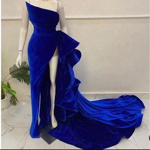 Blue prom dress